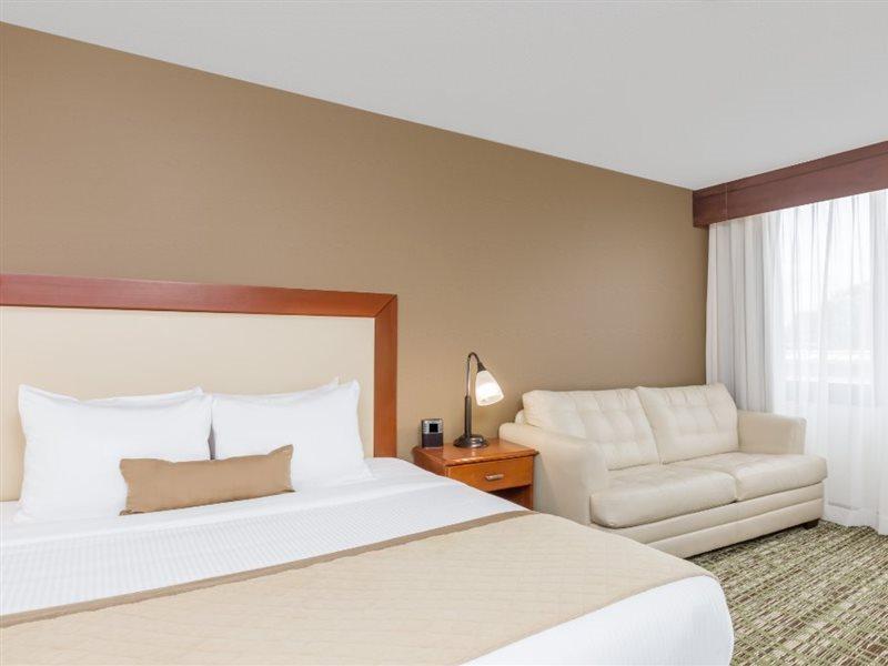 Clarion Hotel & Suites マウント・ローレル エクステリア 写真