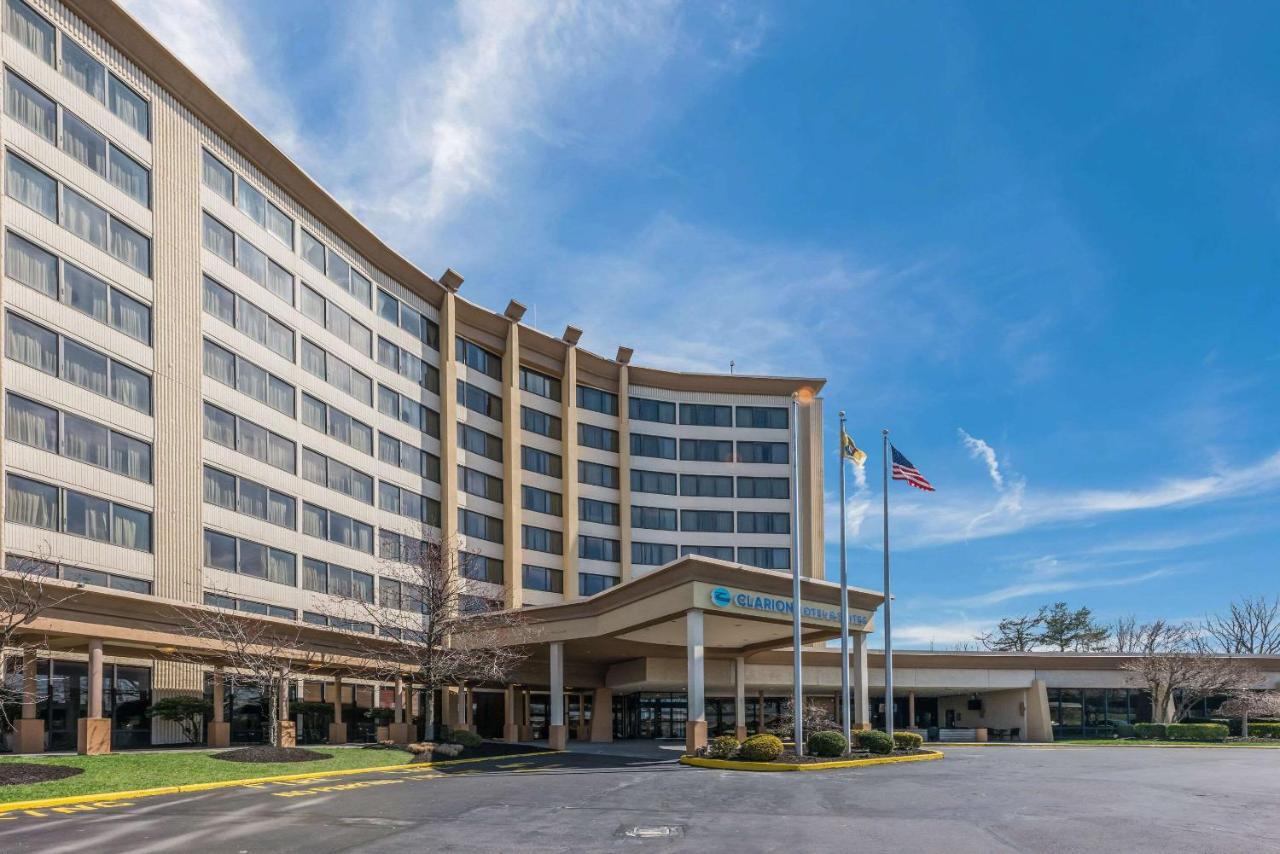 Clarion Hotel & Suites マウント・ローレル エクステリア 写真