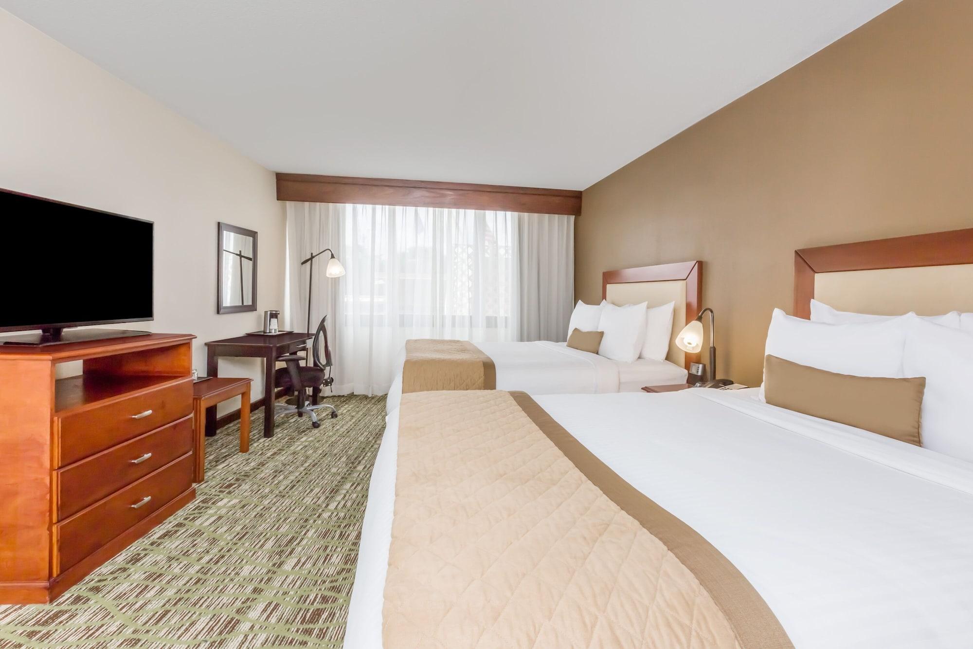 Clarion Hotel & Suites マウント・ローレル エクステリア 写真