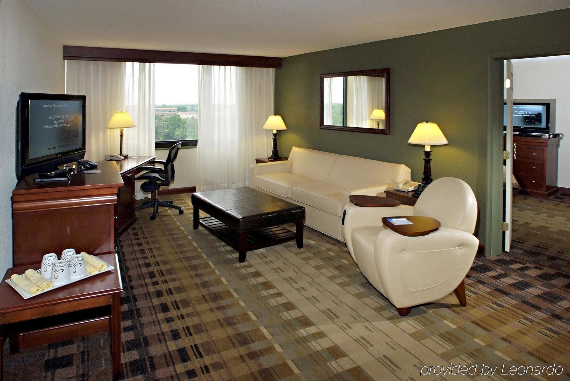 Clarion Hotel & Suites マウント・ローレル 部屋 写真